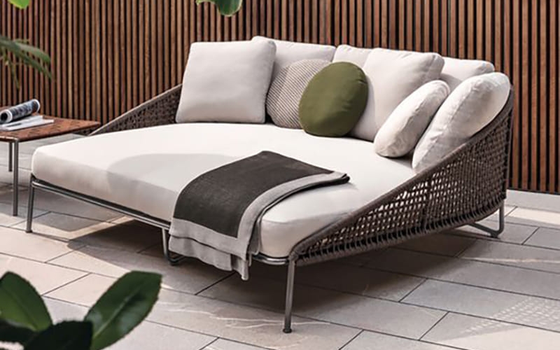 ý tưởng trang trí với sofa giường ngoài trời